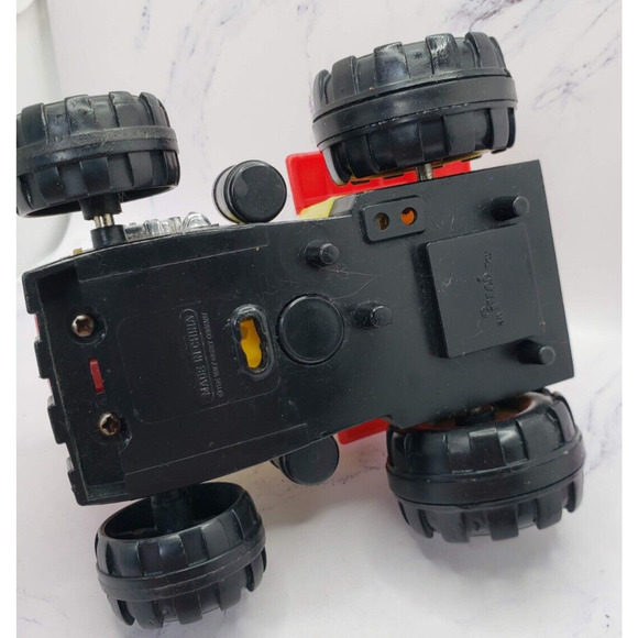 Vintage Walt Disney’s Mickey Mouse Gyro Powered Tractor - Picture 6 of 8